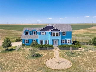 8441 Flint Ridge St, Bennett, CO 80102