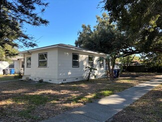 738 59th Ave NE, Saint Petersburg, FL 33703