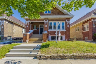 2107 East Ave, Berwyn, IL 60402