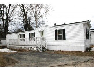 16 Bradford Ln, Litchfield, NH 03052