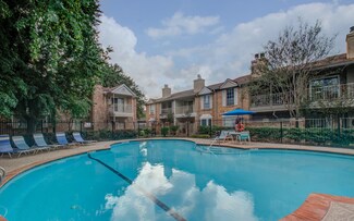10615 Briar Forest Dr Unit 202, Houston, TX 77042