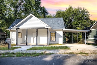 962 13th St, Lancaster, SC 29720