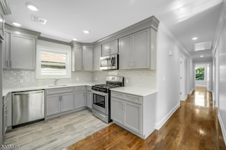 146 N 15th St Unit 2, East Orange, NJ 07017