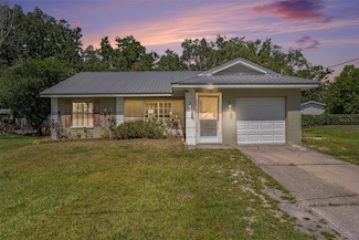 12129 Meadow Ln, San Antonio, FL 33576