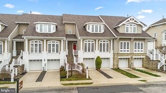 8739 Lake Edge Dr, Laurel, MD 20723