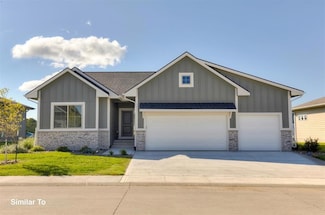 8905 Beery Place, Johnston, IA 50131