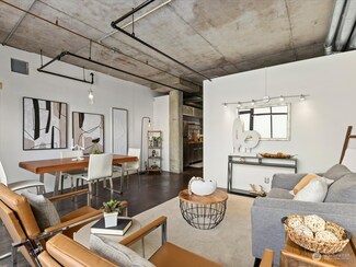 66 Bell St Unit 4, Seattle, WA 98121
