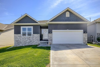 13013 S 49th St, Papillion, NE 68133
