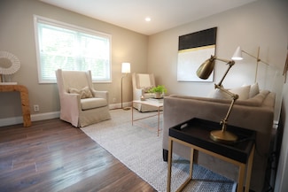 352 4th Ave S Unit 4, Franklin, TN 37064