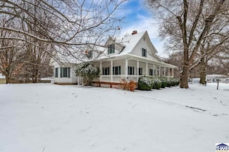 3279 E Margaret Dr, Terre Haute, IN 47802