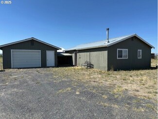 87856 Christmas Valley Hwy, Christmas Valley, OR 97641
