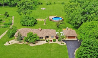 25652 S Mary Ln, Crete, IL 60417