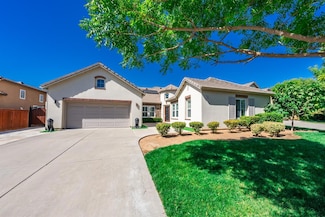 4183 N Bodega Bay Rd, Clovis, CA 93619
