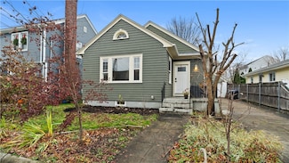 160 Canton St, Providence, RI 02908