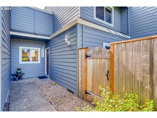 10640 SW Del Monte Dr, Portland, OR 97224