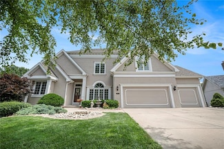 6111 N Kensington Ct, Kansas City, MO 64119