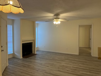919 S Weatherred Dr Unit 219D, Richardson, TX 75080