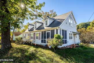 2861 Woodbine Ave, Knoxville, TN 37914