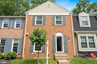 6367 Buffie Ct, Burke, VA 22015