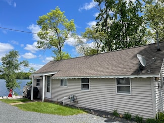919 Park Dr Unit 1, Balsam Lake, WI 54810