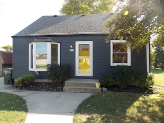 2309 E Leroy Ave, Saint Francis, WI 53235