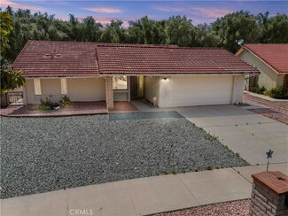 1145 Lemon Gum Ln, Hemet, CA 92545