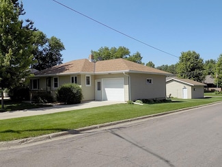 784 Ash Ave, Gibbon, MN 55335