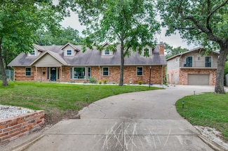 2 Chapel Ct, North Richland Hills, TX 76180