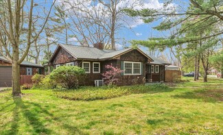 2001 S Vine St, Urbana, IL 61801