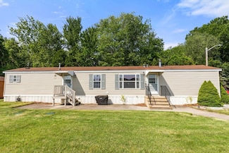 97 Julia Dr, Attleboro, MA 02703