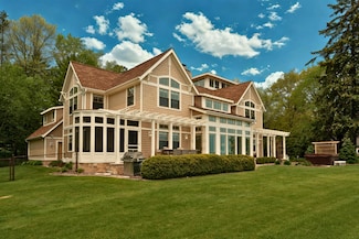 5550 Cedar Beach South, Belgium, WI 53004