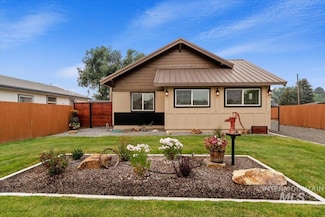 511 S Pennsylvania Ave, Fruitland, ID 83619