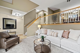 6491 Regency Ln, Eden Prairie, MN 55344