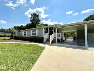 165 Hewett Burton Rd SE, Leland, NC 28451