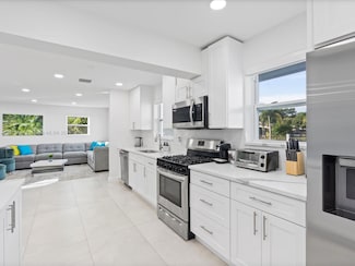 711 N 66th Ave, Hollywood, FL 33024
