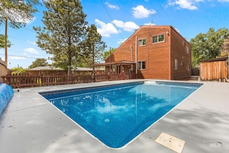 2015 Washington Ave, Caldwell, ID 83605