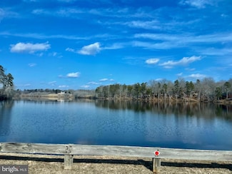 25 Glen Eagles Dr, Louisa, VA 22942