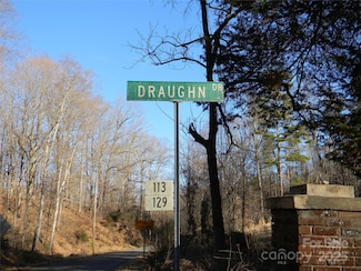 129 Draughn Dr, Statesville, NC 28677