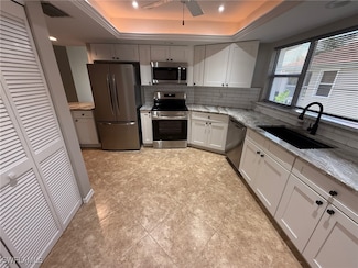 9836 Luna Cir Unit 204, Naples, FL 34109