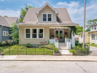 228 N East St, Plainfield, IN 46168