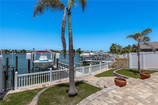 2202 Donato Dr, Belleair Beach, FL 33786