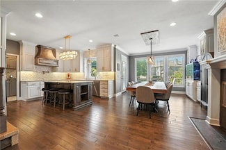 9206 W 146th Place, Overland Park, KS 66221