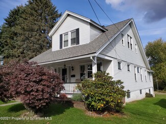 2746 Jackson St, Scranton, PA 18504