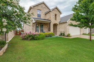 320 Retama Dr, Fort Worth, TX 76108