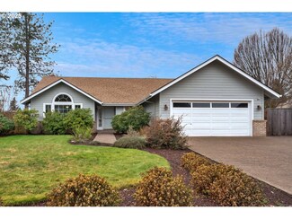 1488 Martingale St, Eugene, OR 97401