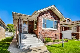 5848 W Berenice Ave, Chicago, IL 60634
