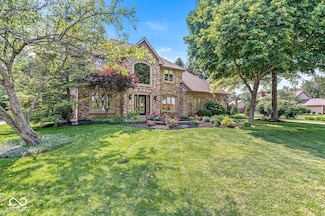 8712 Admirals Bay Dr, Indianapolis, IN 46236