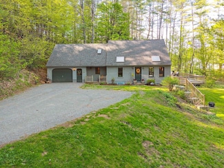 6 All Seasons Dr, East Thetford, VT 05043