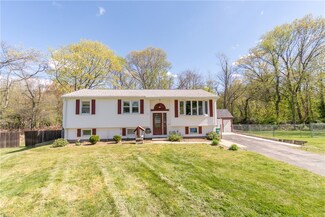1 Jambray Ave, Warwick, RI 02886