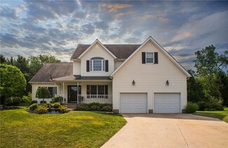 1551 Elleway Ct, Fairview, PA 16415